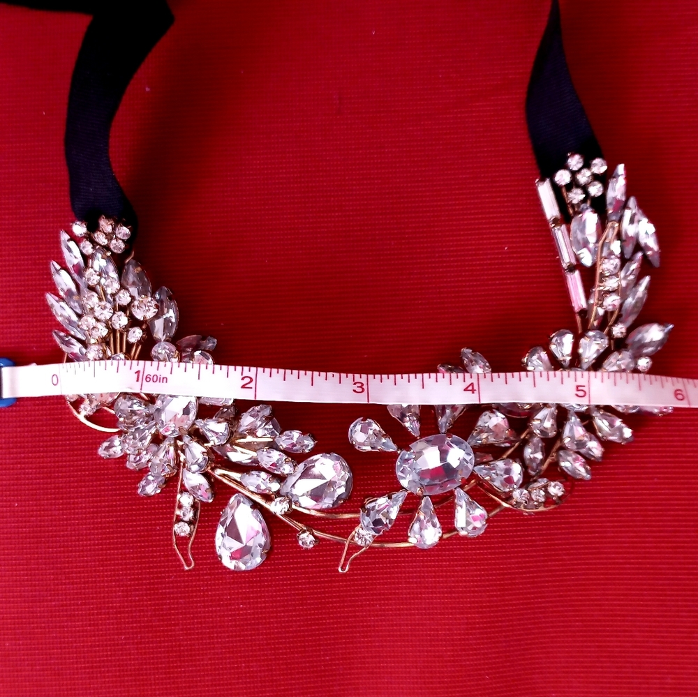 ❤️BCBGMAXAZRIA Statement Necklace - Picture 8 of 12
